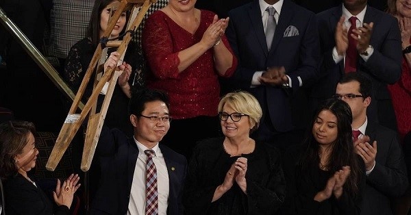 미 의회에 초청된 지성호씨는 2010년 북한인권청년단체 나우(NAUH)를 조직해 대표로 활동하고 있다.