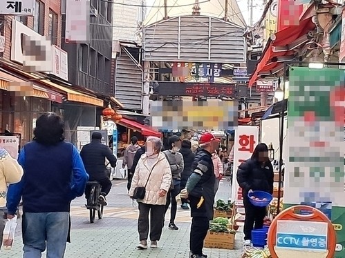[커뮤니티형 매장의 부상②] 감정의 ...