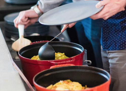 [현장 보고] 급식소 줄에서 마주한 ...